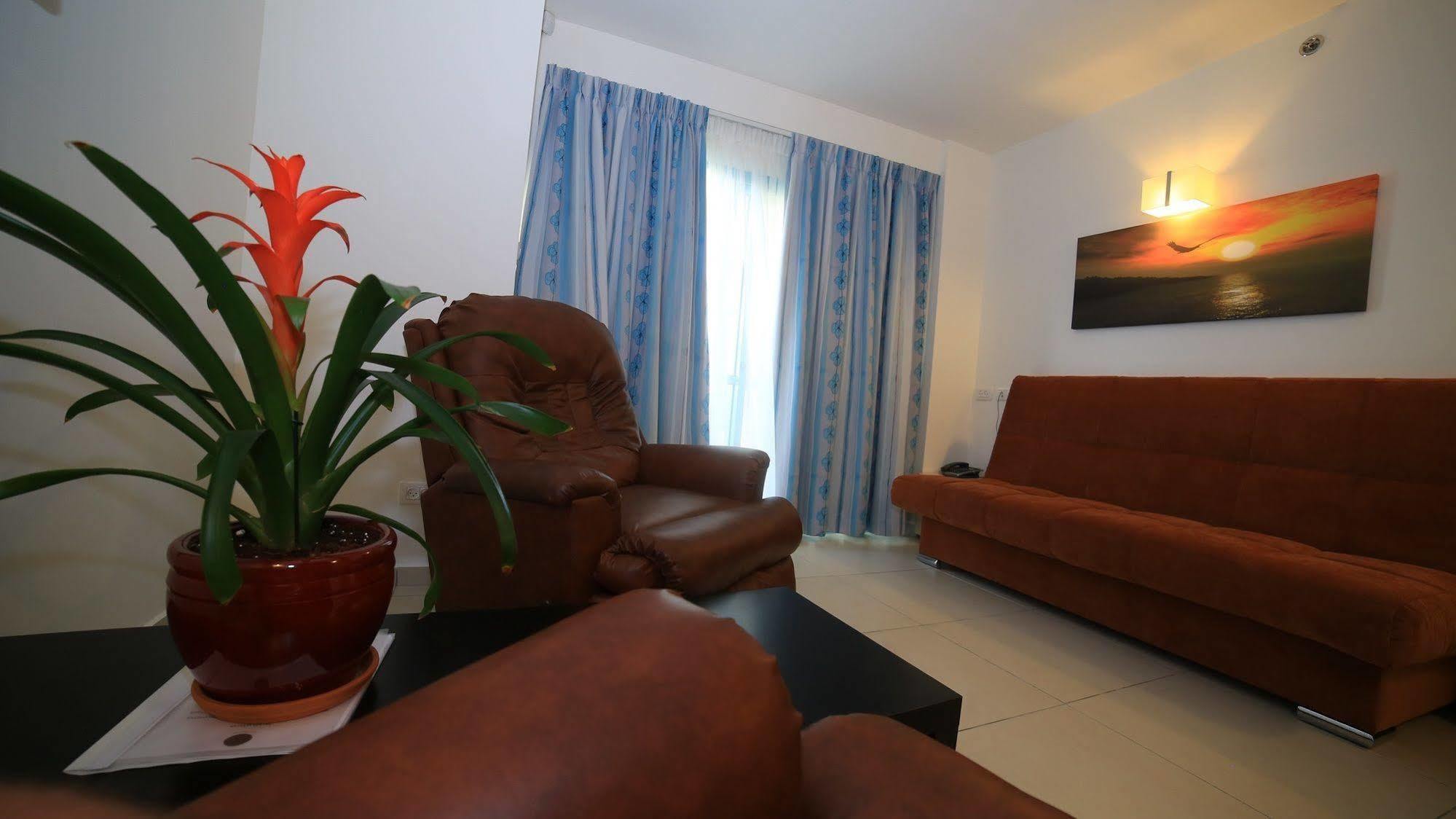 Regina Goren Hotel Ashkelon Bagian luar foto